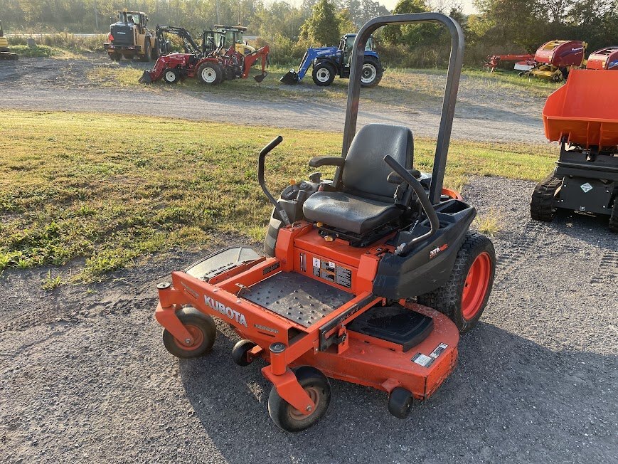 Kubota Kommander Z125S xero turn mower