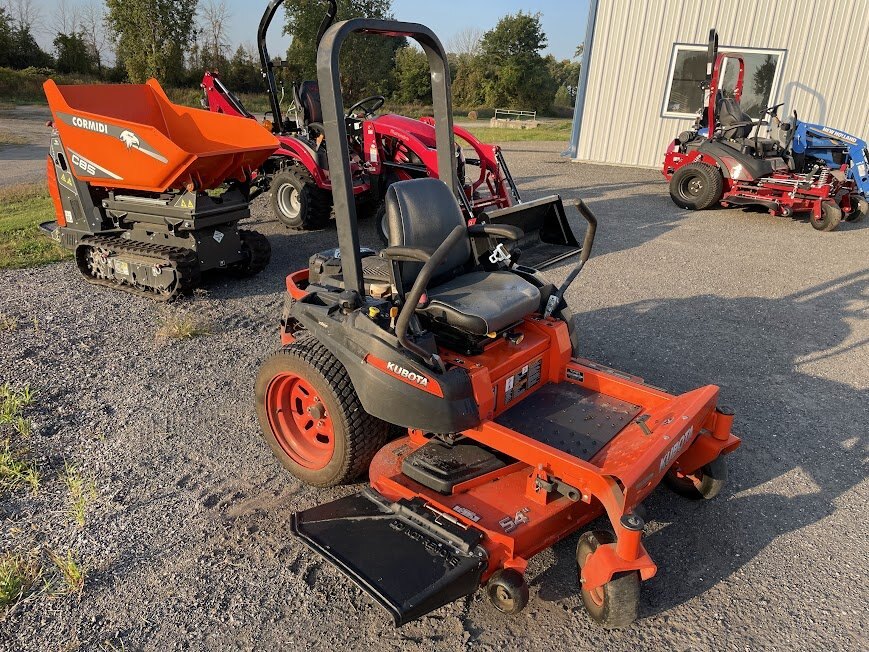 Kubota Kommander Z125S xero turn mower