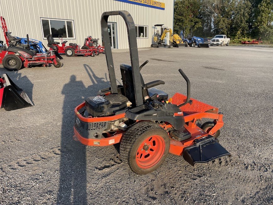 Kubota Kommander Z125S xero turn mower