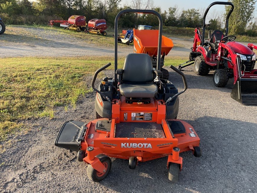 Kubota Kommander Z125S xero turn mower