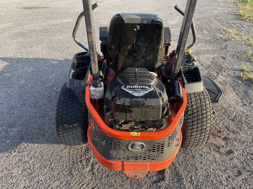 Kubota Kommander Z125S xero turn mower