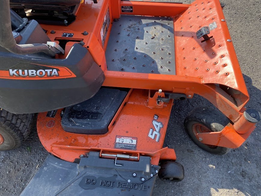 Kubota Kommander Z125S xero turn mower