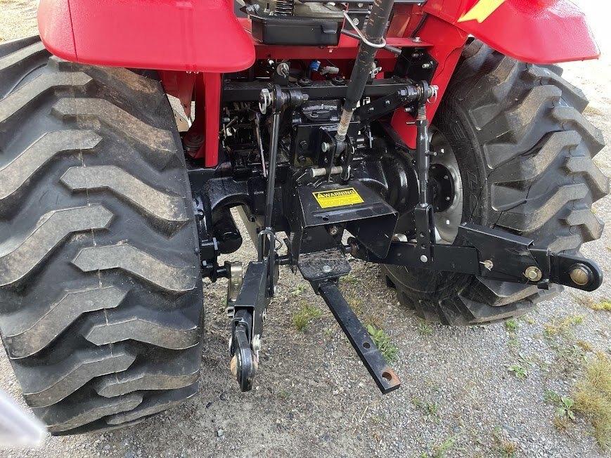 2022 Mahindra 1635 Tractor and Loader