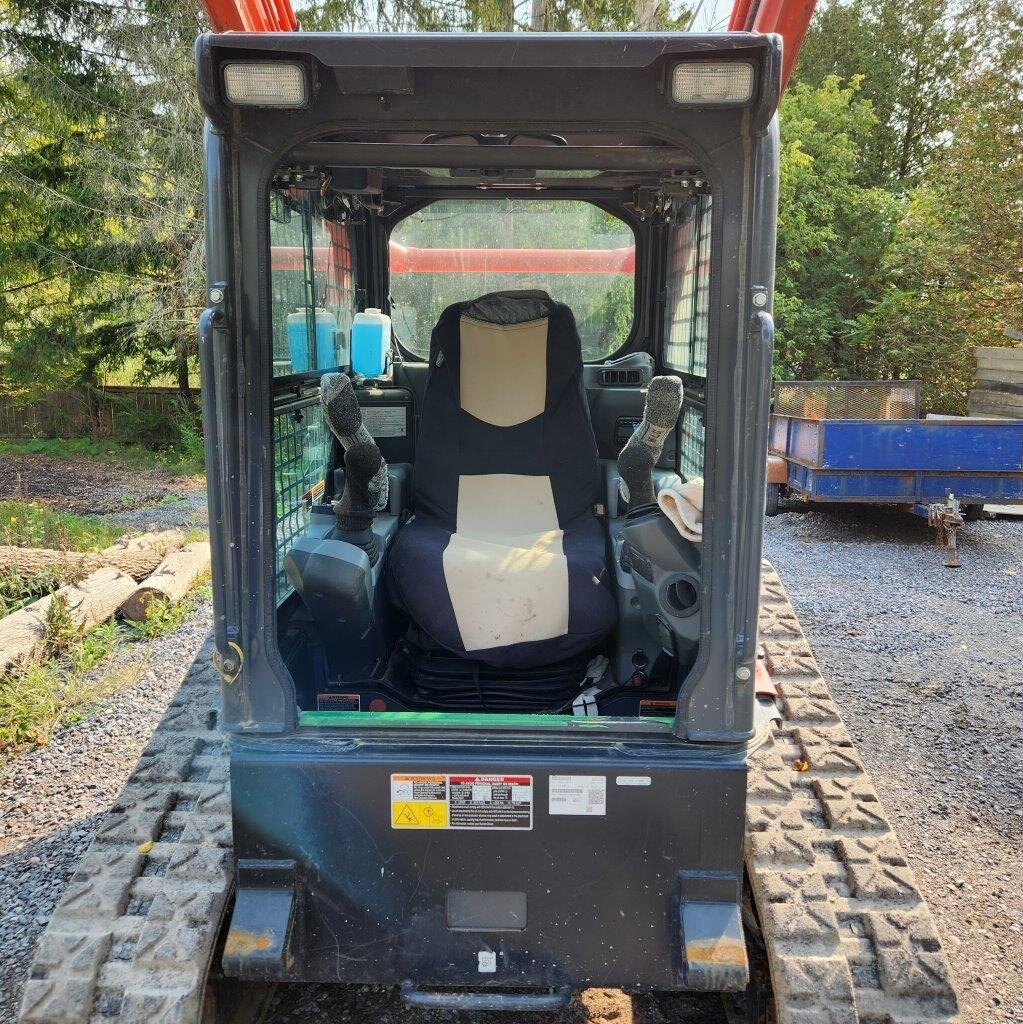 2022 Kubota SVL75 2 tracked skidsteer