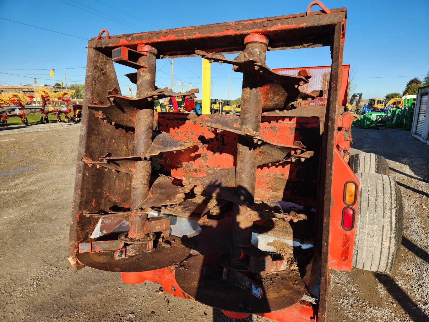 Kuhn Knight ProPush 2044 vertical beater manure spreader