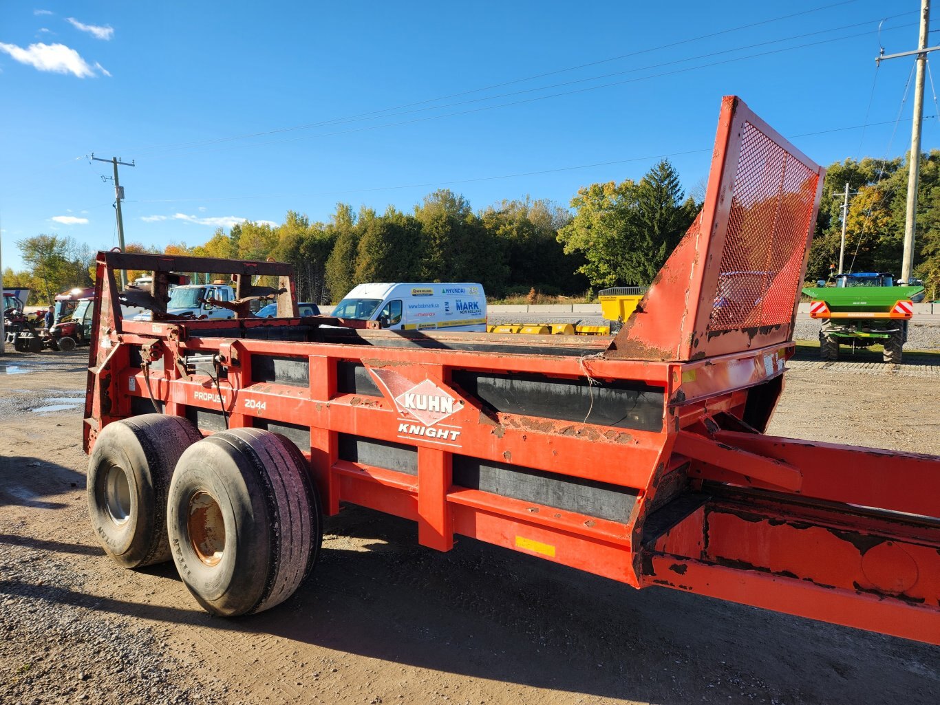 Kuhn Knight ProPush 2044 vertical beater manure spreader