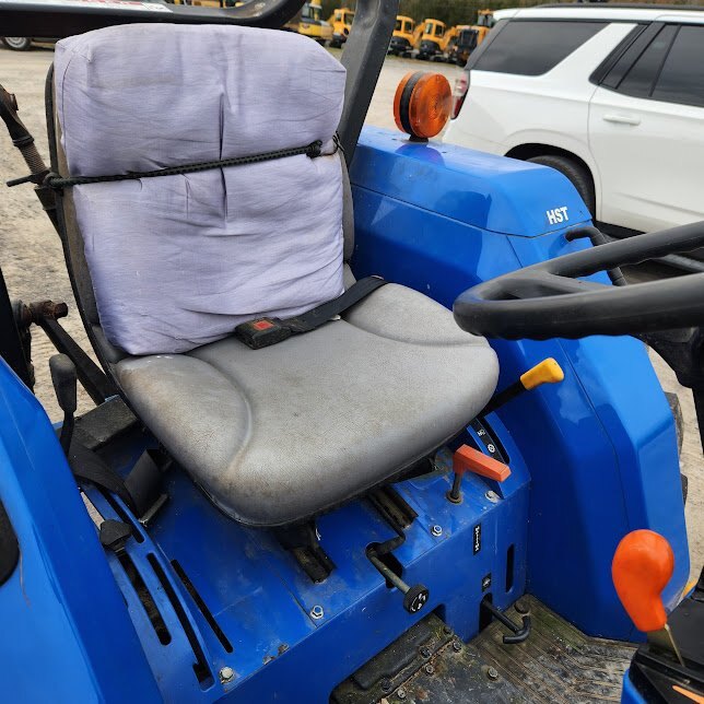 2011 New Holland T1530