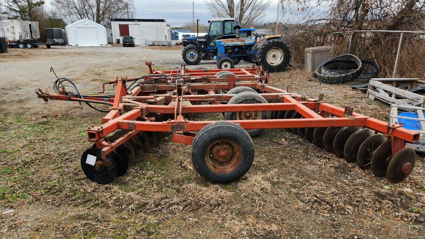 Massey Ferguson 820 disc