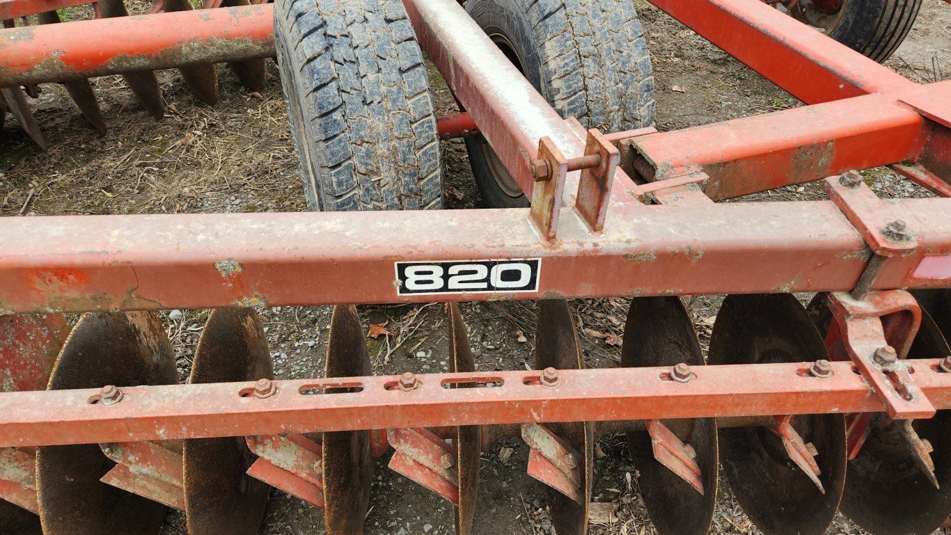 Massey Ferguson 820 disc