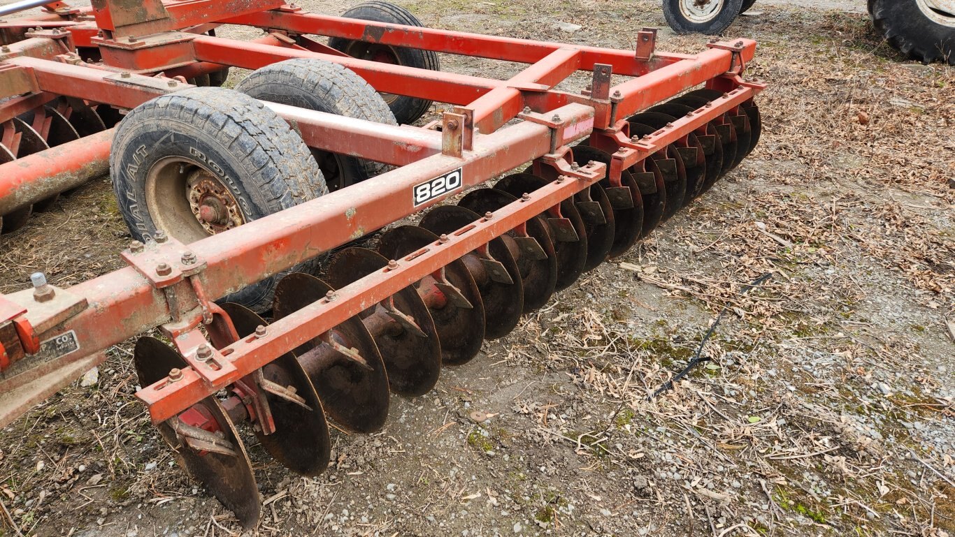 Massey Ferguson 820 disc