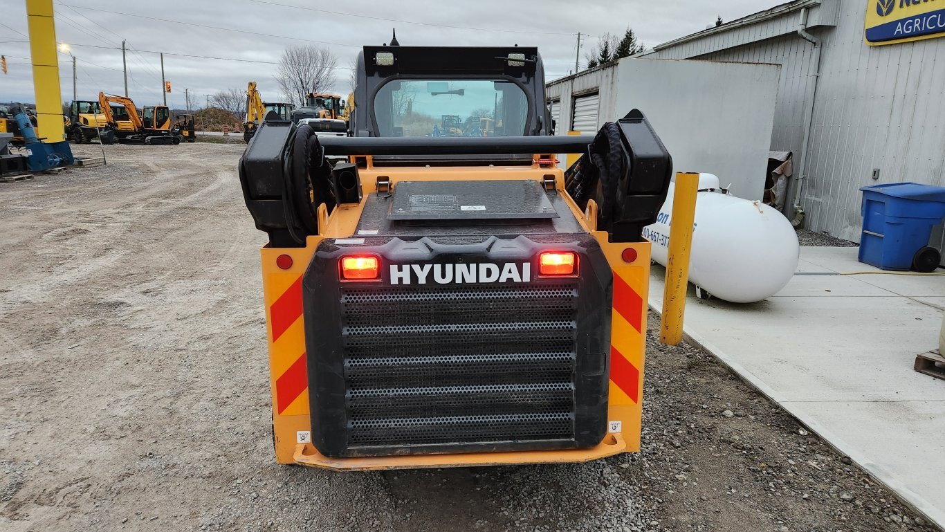 2024 Hyundai HT100V compact track loader