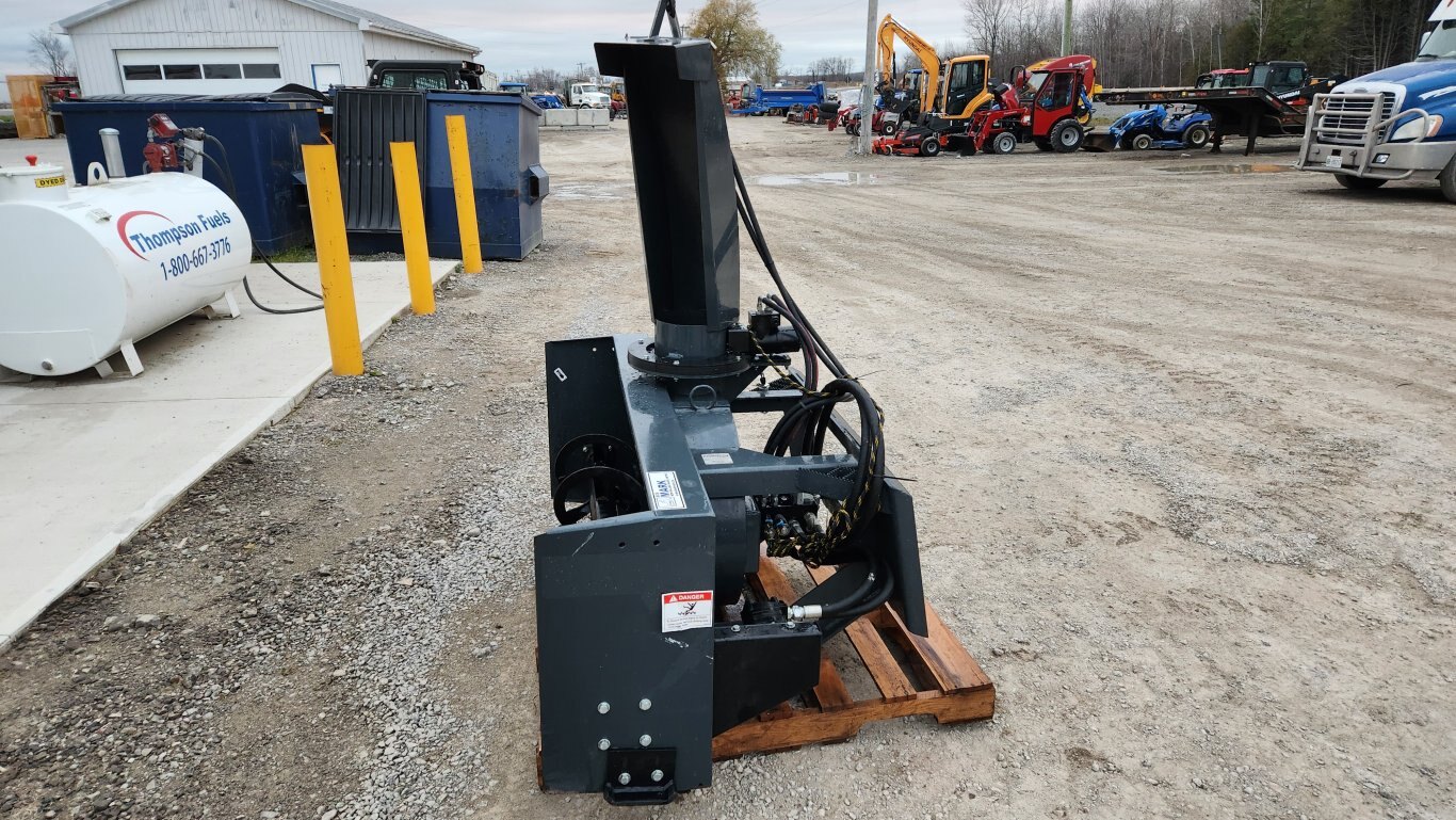 AgroTrend 2066SS skidsteer hydraulic snow blower