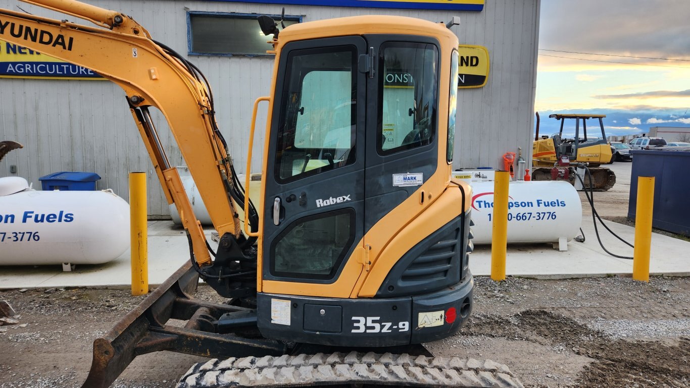 2013 Hyundai R35Z 9 compact excavator