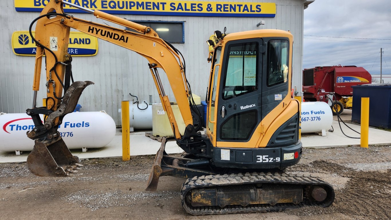 2013 Hyundai R35Z 9 compact excavator