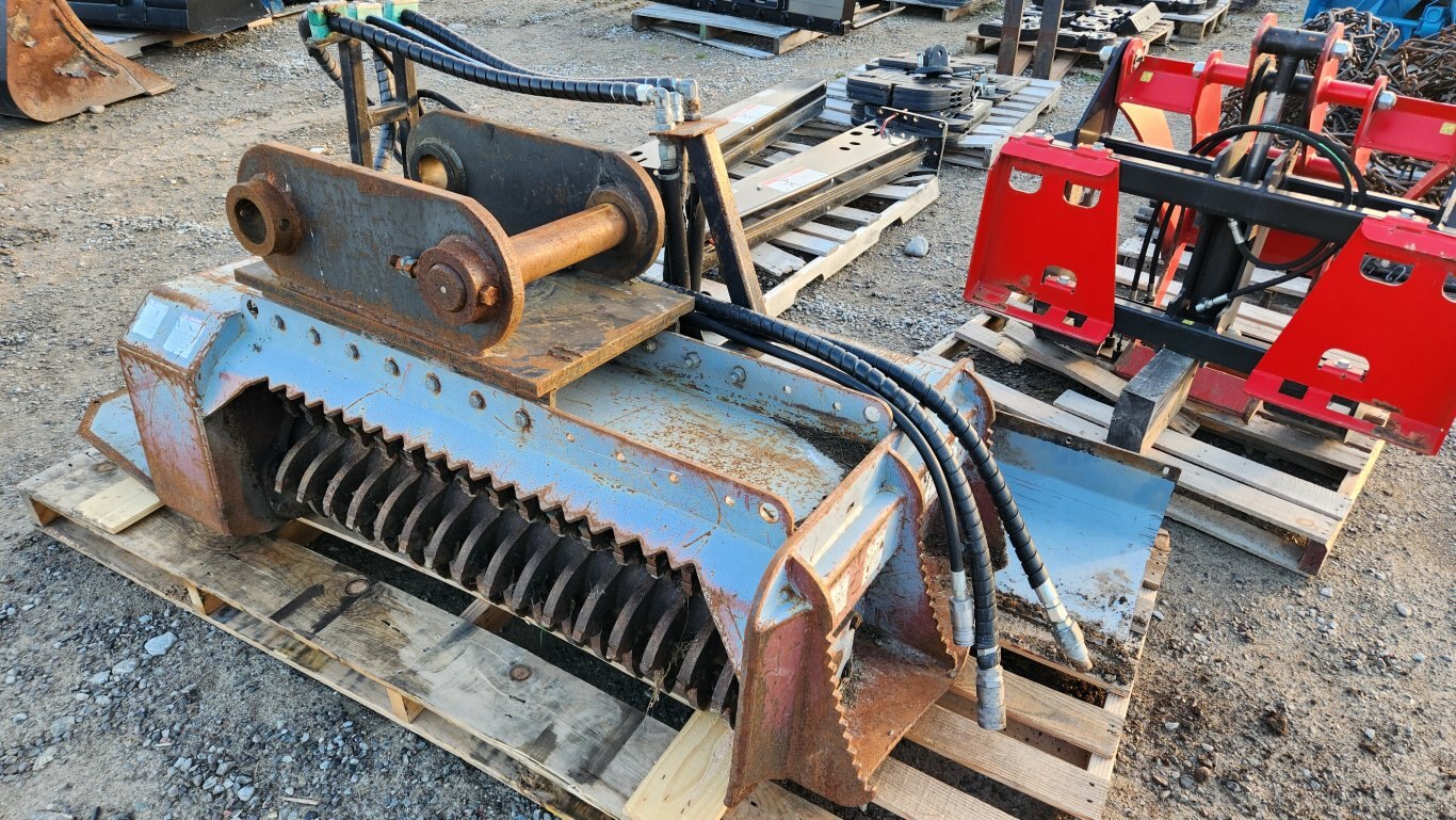 Baumalight MX748 excavator brushing head