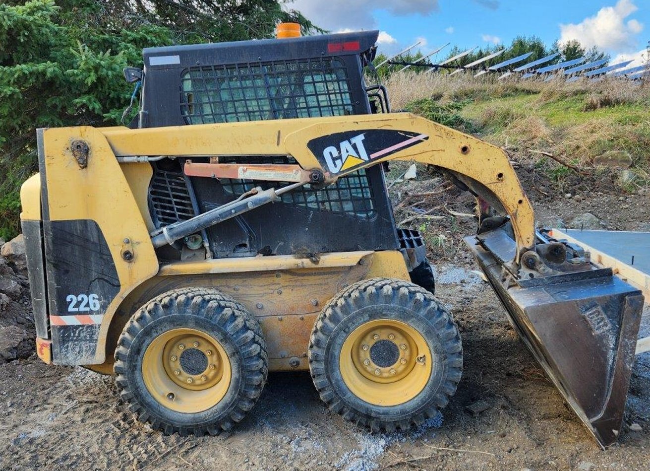 2003 Cat 226 skidsteer