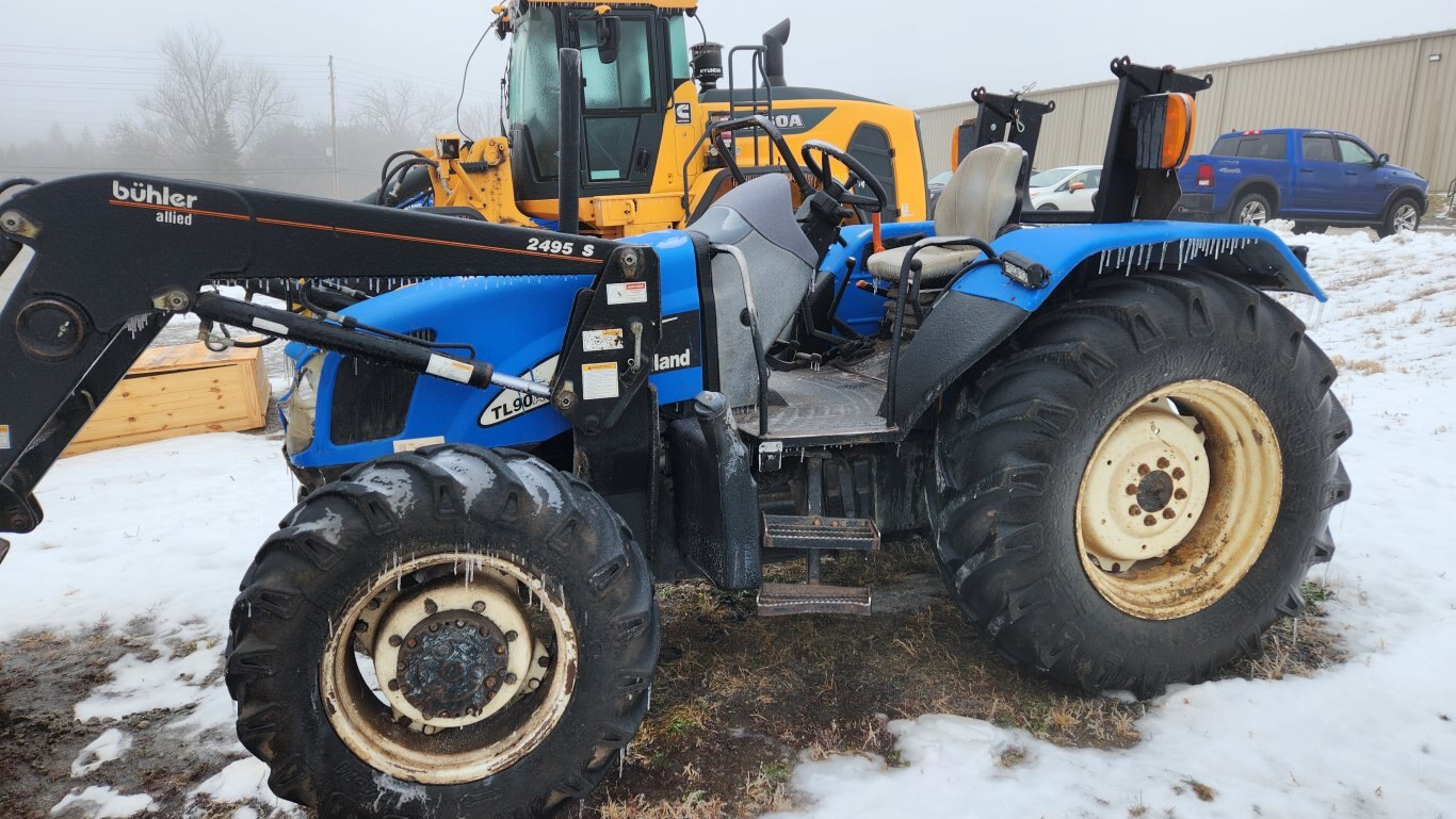 2005 New Holland TL90A