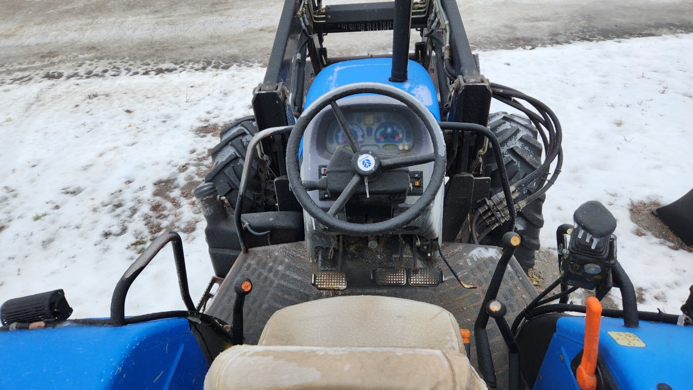 2005 New Holland TL90A