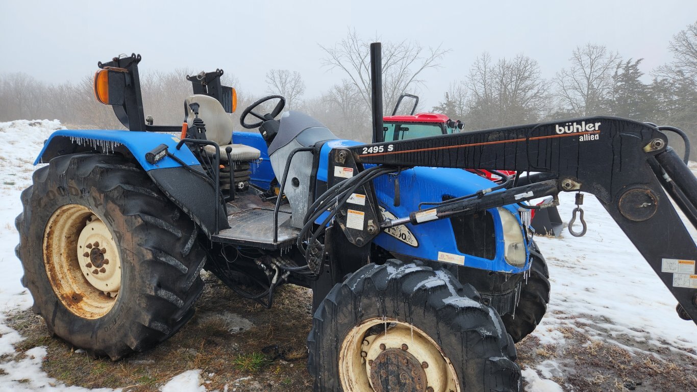 2005 New Holland TL90A