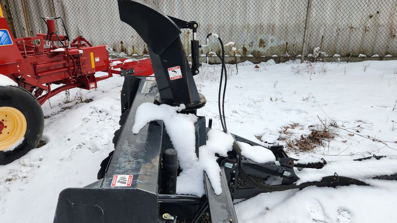 2019 Mahindra 2655 with cab, loader, & front snowblower