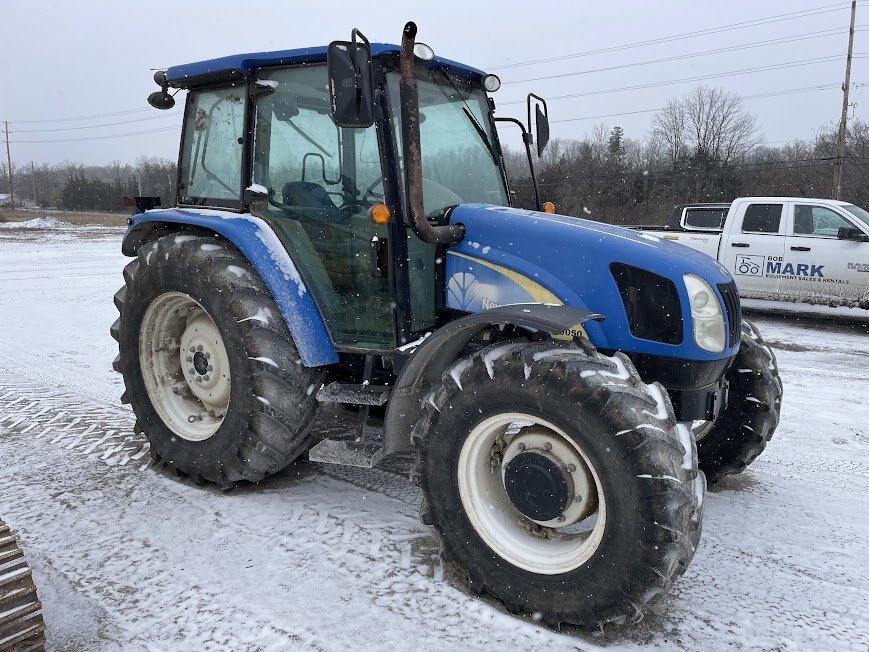 2011 New Holland T5050