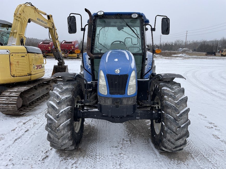 2011 New Holland T5050