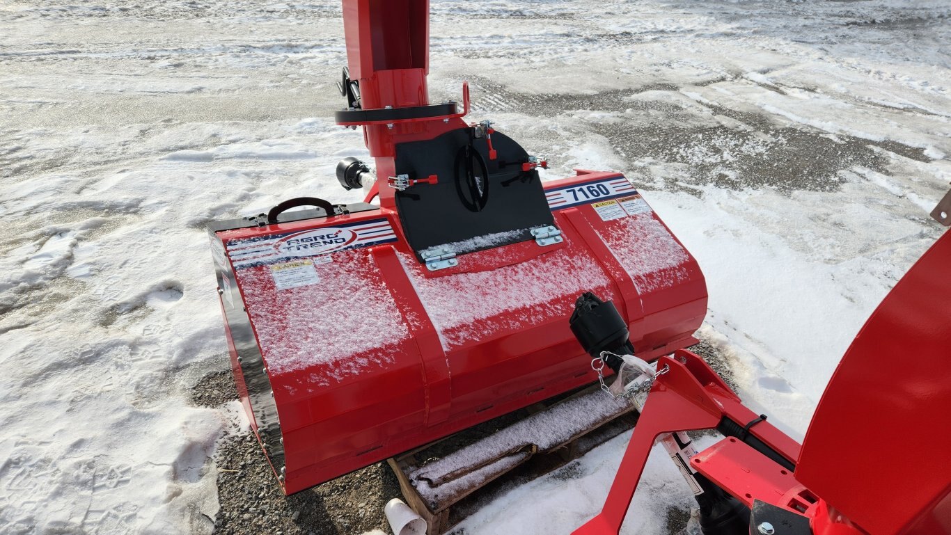 NEW AgroTrend 7160 pull behind snowblower