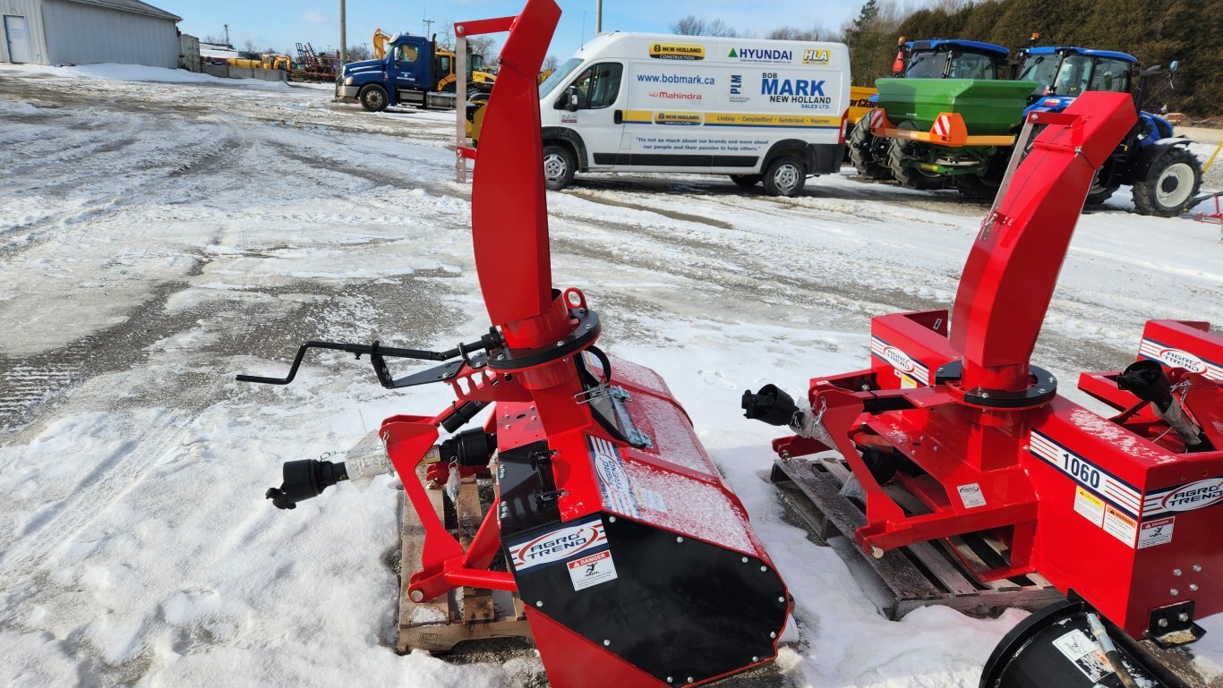 NEW AgroTrend 7160 pull behind snowblower