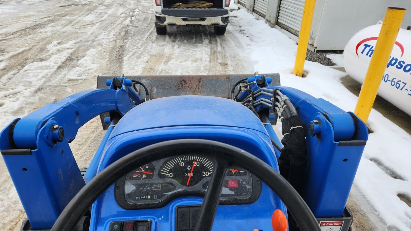 2001 New Holland TC40D compact tractor