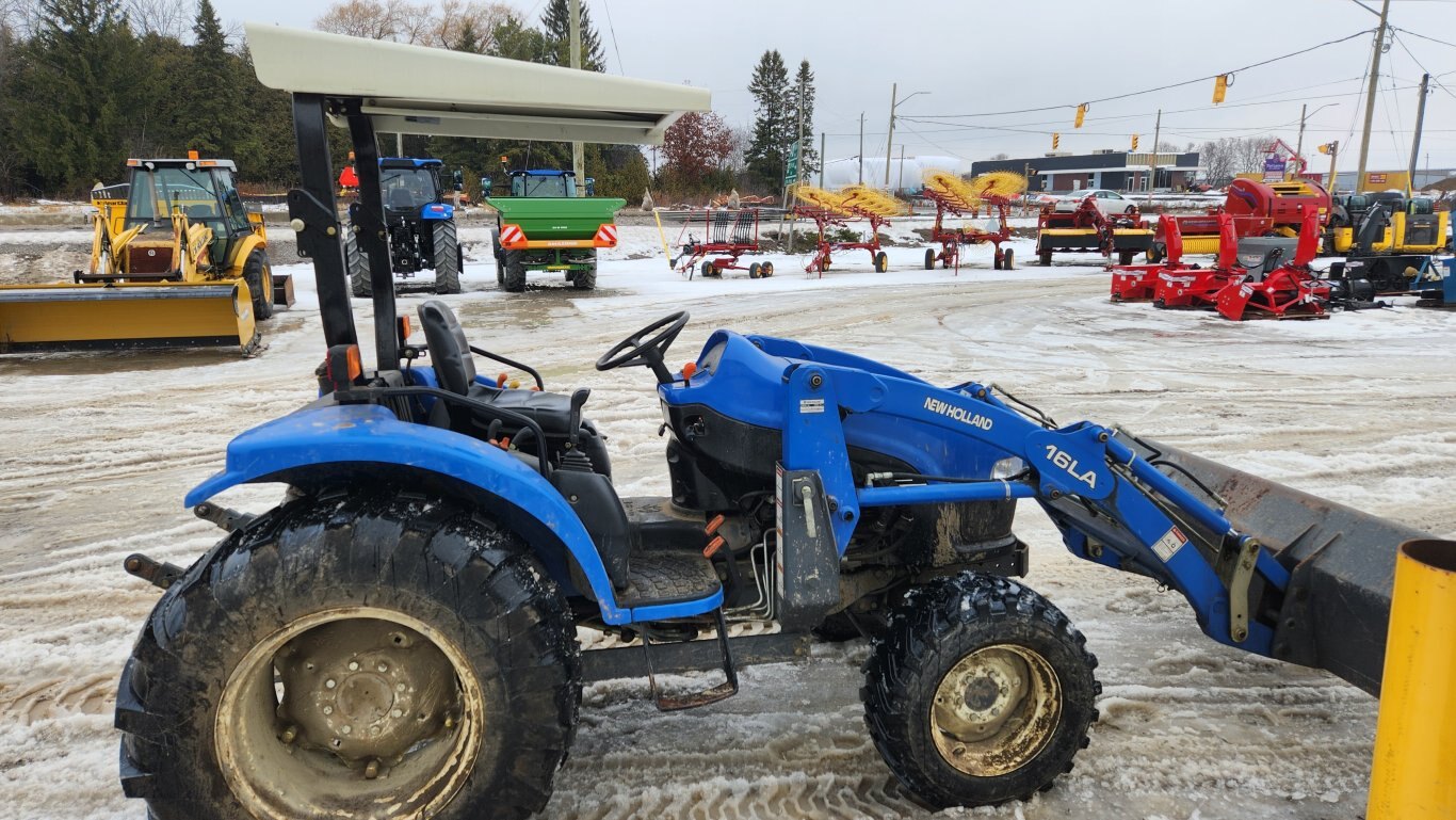 2001 New Holland TC40D compact tractor