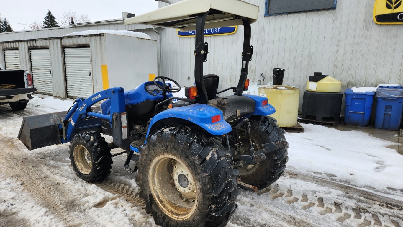 2001 New Holland TC40D compact tractor