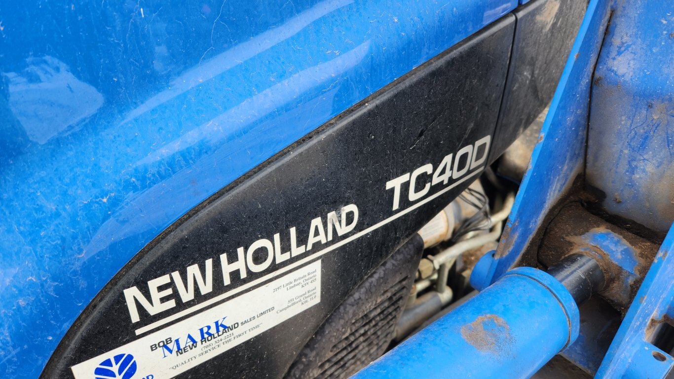 2001 New Holland TC40D compact tractor