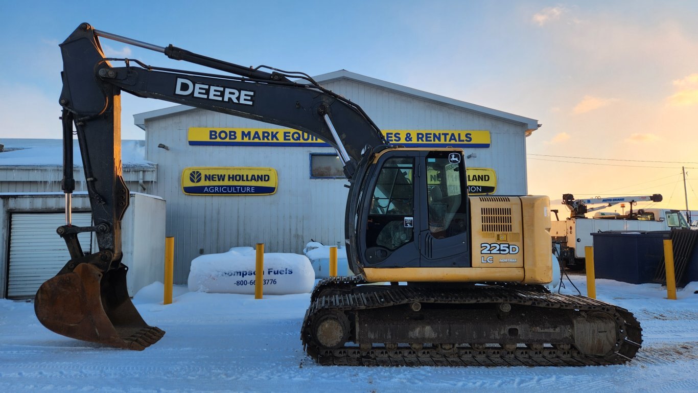 2012 Deere 225D LC excavator