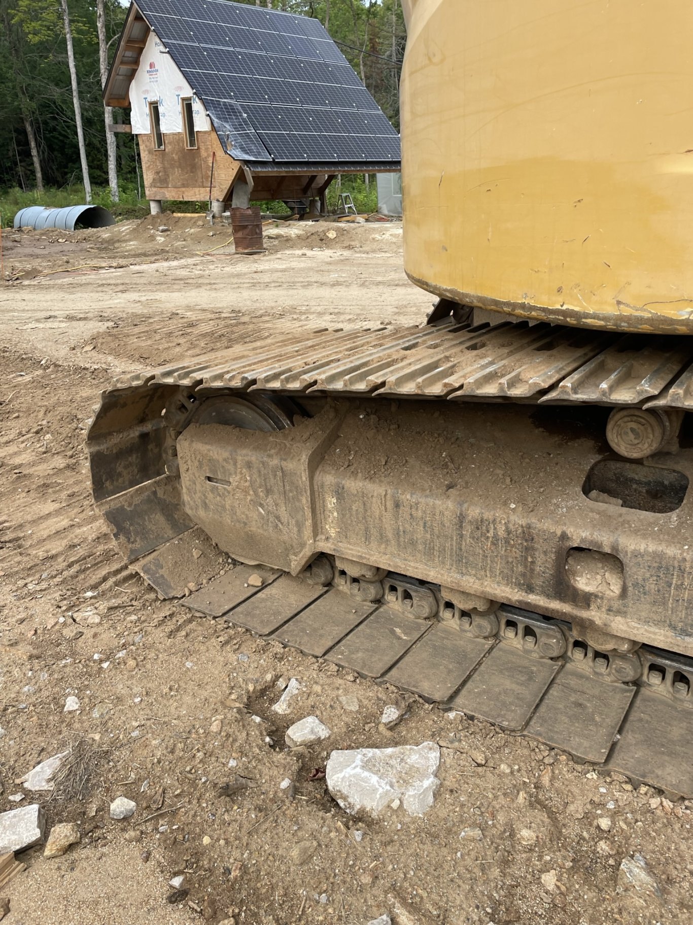 2012 Deere 225D LC excavator