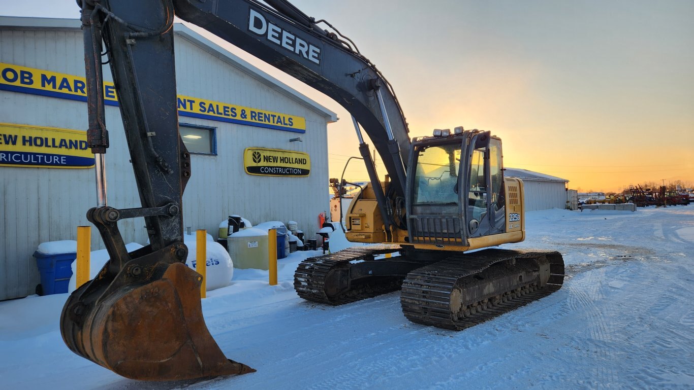 2012 Deere 225D LC excavator