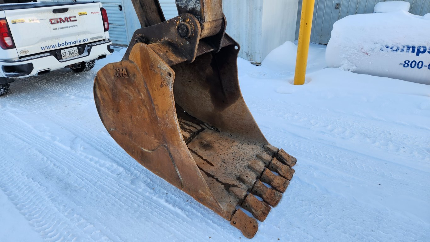 2012 Deere 225D LC excavator