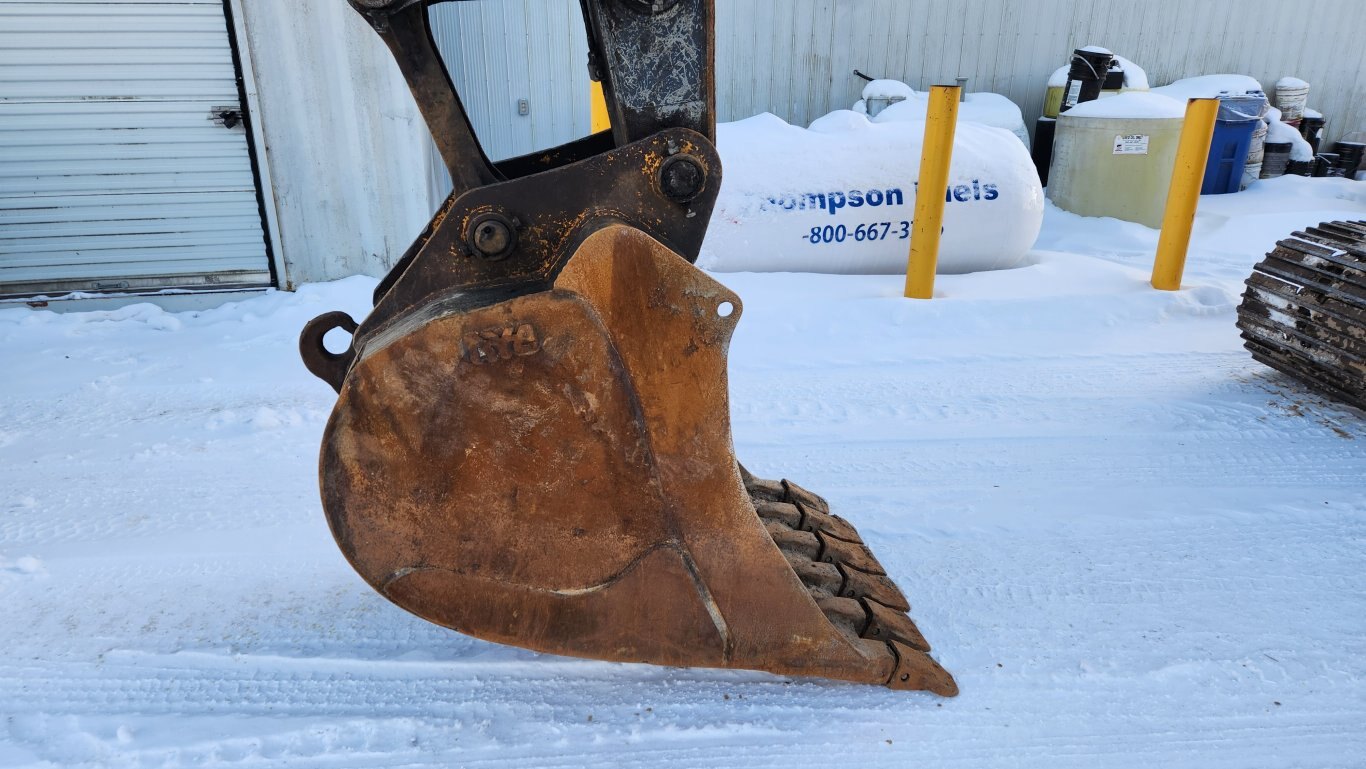 2012 Deere 225D LC excavator