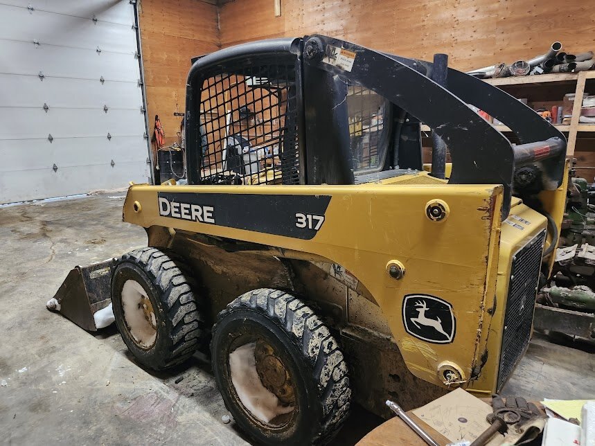 2006 John Deere 317 skidsteer