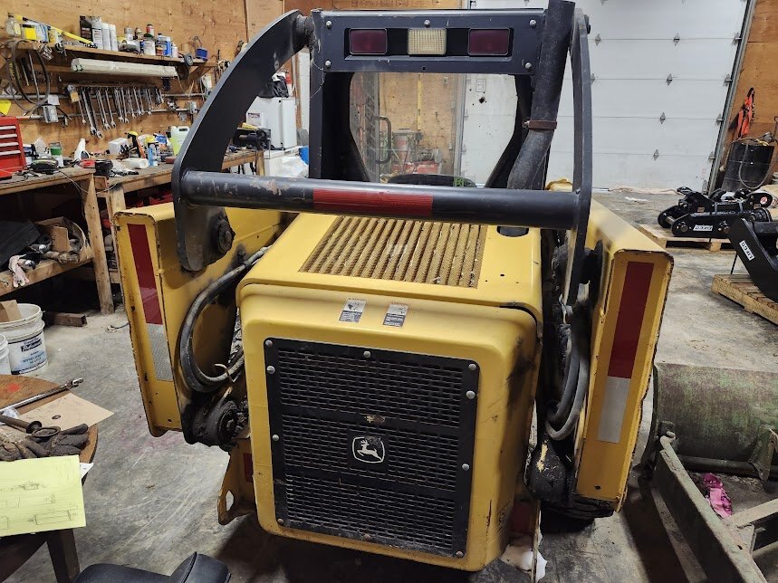 2006 John Deere 317 skidsteer