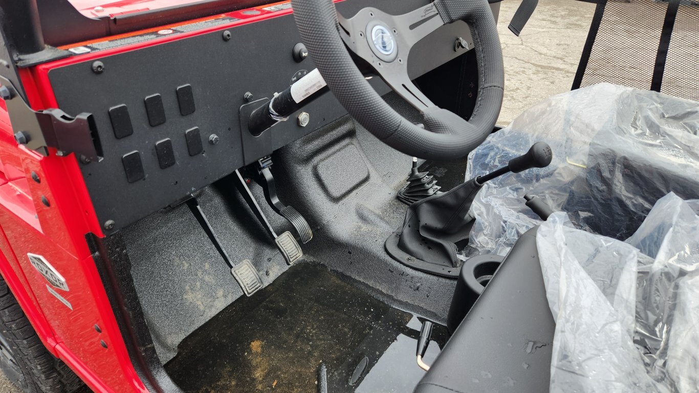 BRAND NEW Mahindra Roxor