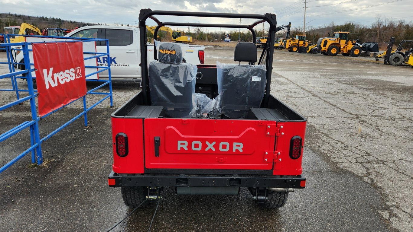 BRAND NEW Mahindra Roxor