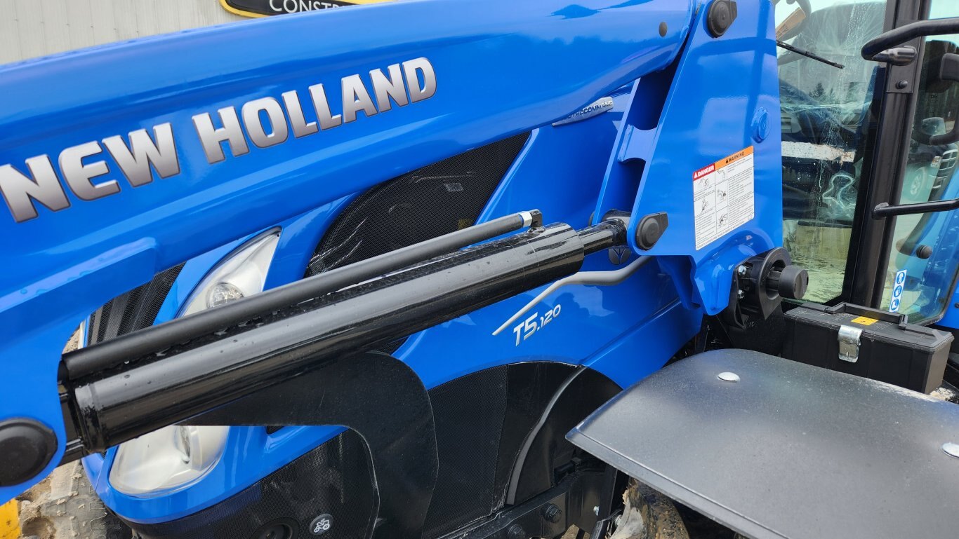 BRAND NEW New Holland T5.120 ElectroCommand