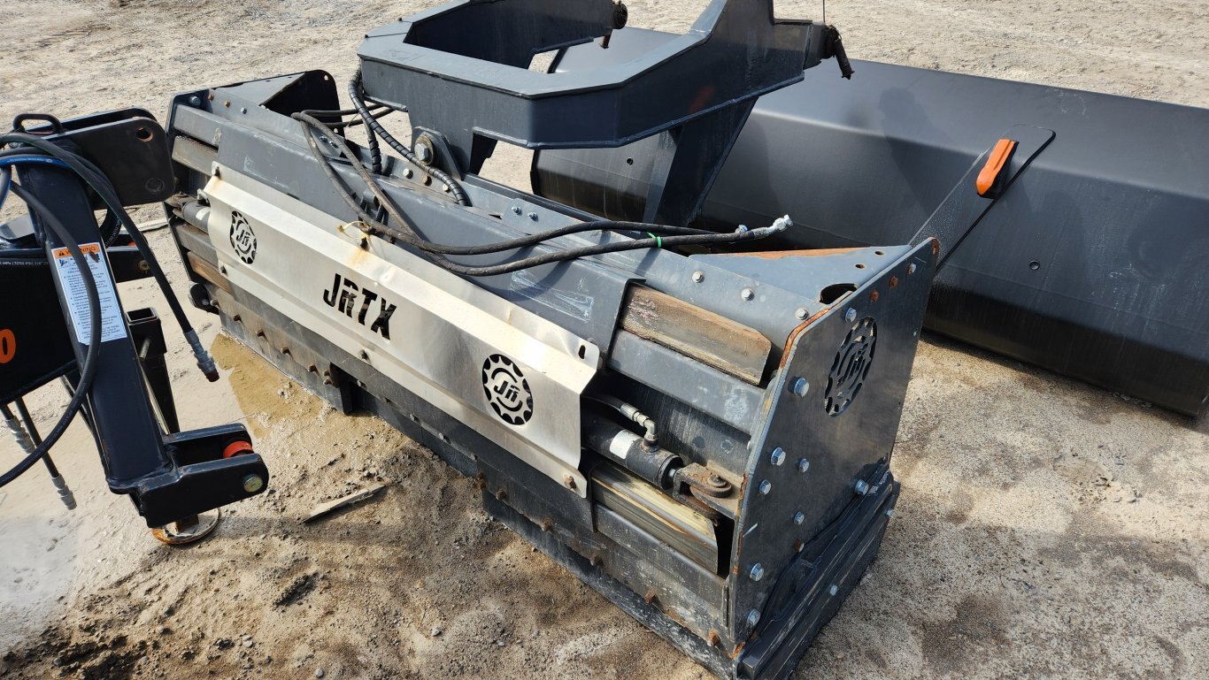 2018 Roberge JRTX 712 front mount extendable snow blade