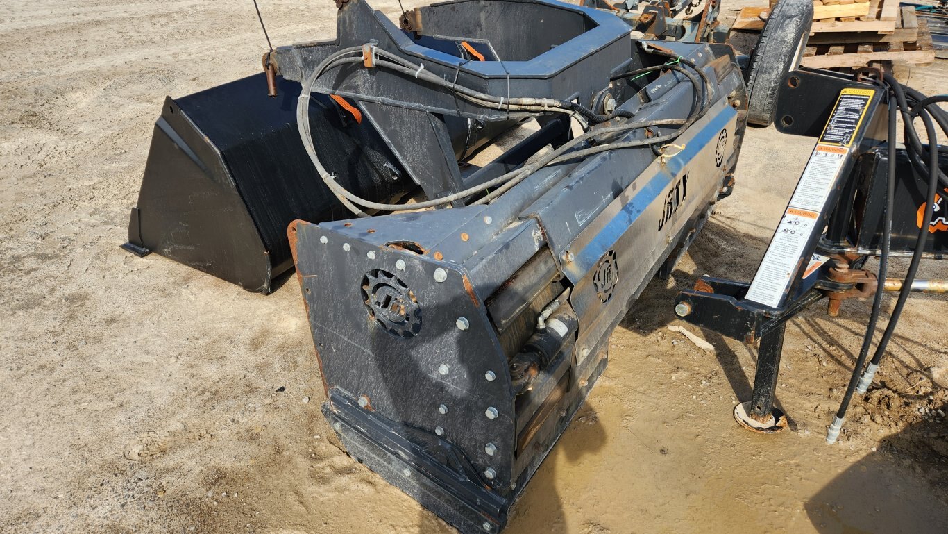 2018 Roberge JRTX 712 front mount extendable snow blade
