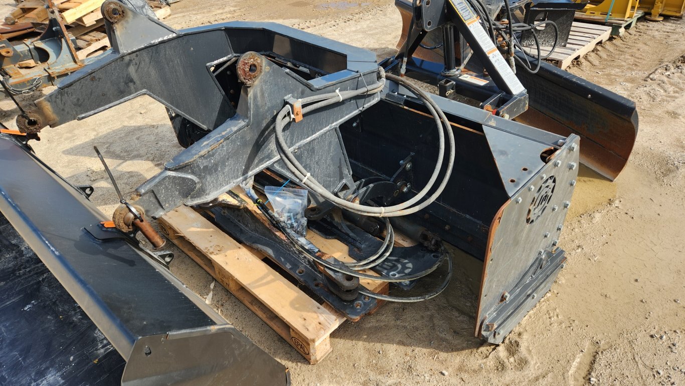 2018 Roberge JRTX 712 front mount extendable snow blade