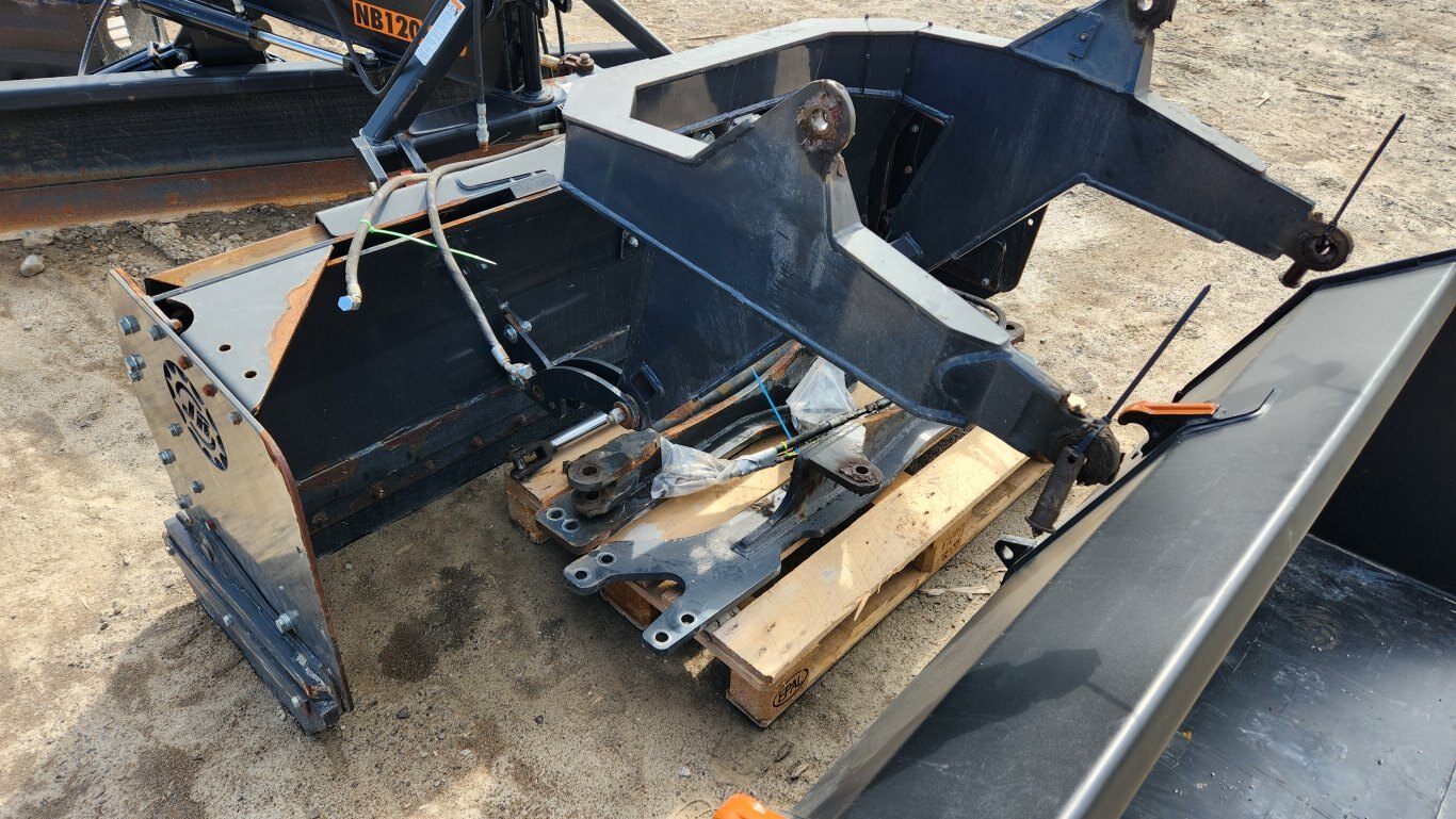 2018 Roberge JRTX 712 front mount extendable snow blade