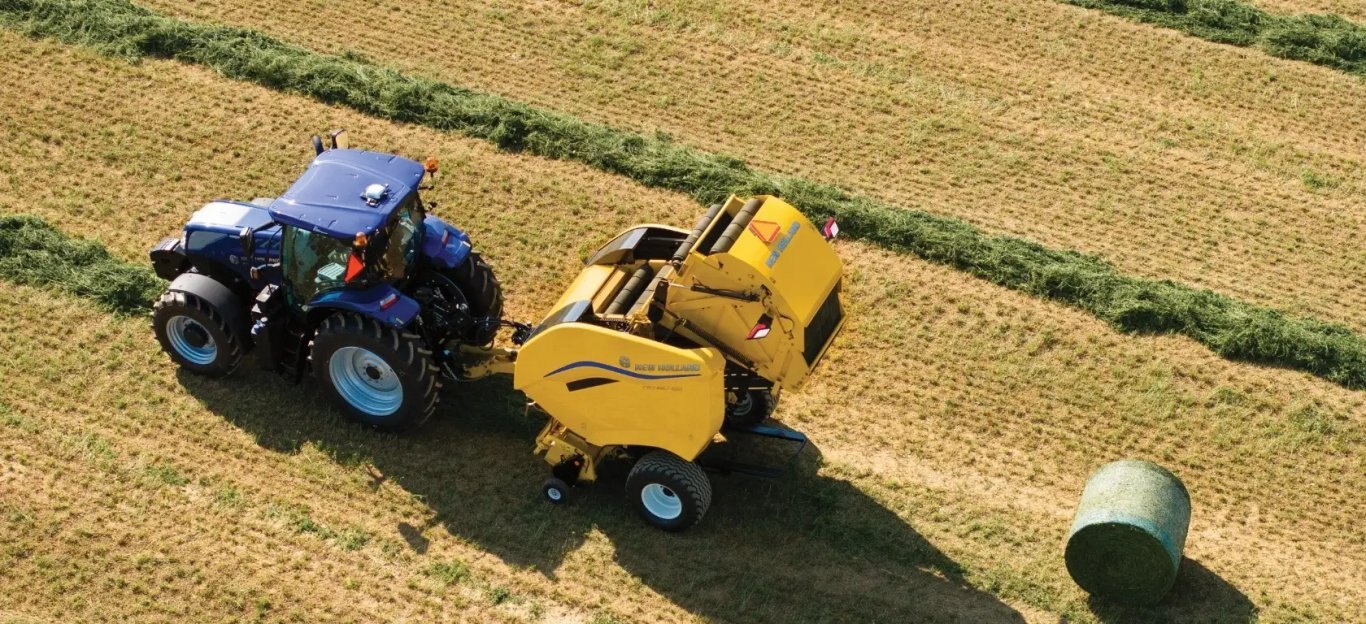 New Holland Pro Belt™ Round Balers 450 SuperFeed™