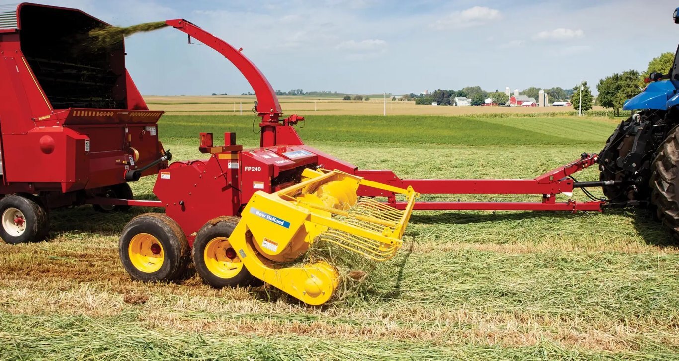 New Holland FP240 Pull Type Forage Harvester FP240