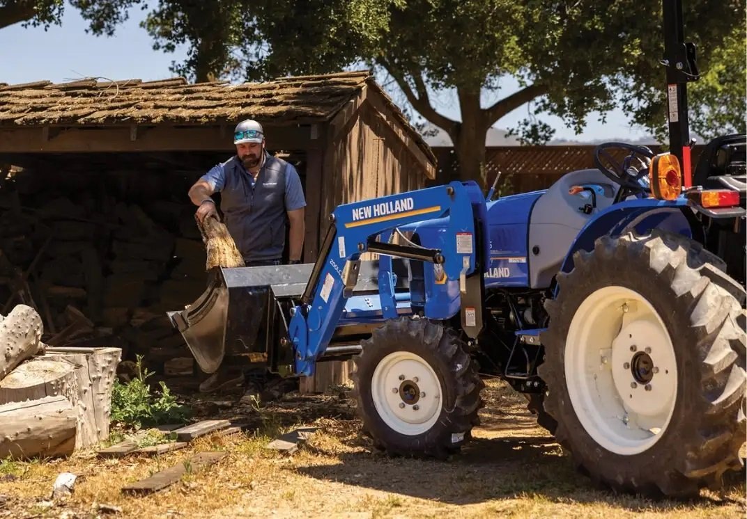 New Holland Economy Compact Loaders 140TL