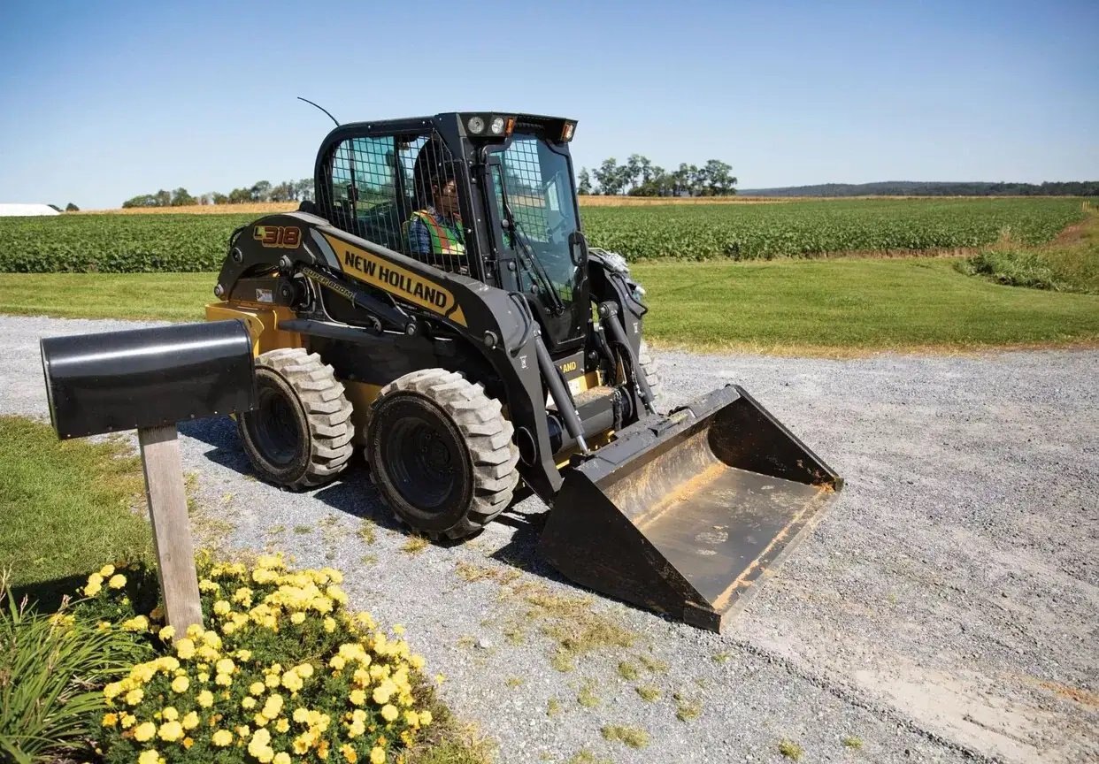 New Holland Skid Steer Loaders L318